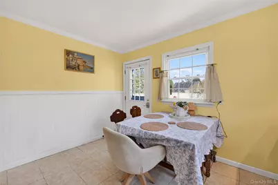 27 Spruce Street, Islip, NY 11751 - Photo 17