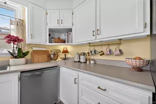 27 Spruce St, Islip, NY 11751 - Photo 15