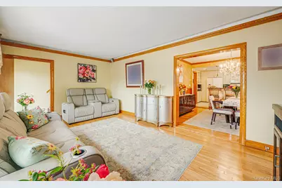 167 Shaw Avenue, Valley Stream, NY 11580 - Photo 13