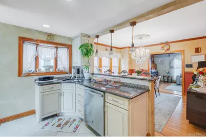 167 Shaw Avenue, Valley Stream, NY 11580 - Photo 7