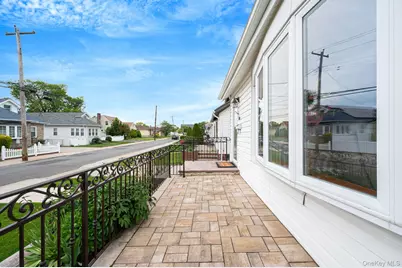 167 Shaw Avenue, Valley Stream, NY 11580 - Photo 39