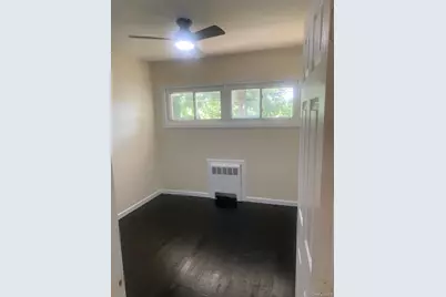 402 Leslie Lane, Uniondale, NY 11553 - Photo 9