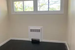 402 Leslie Ln, Uniondale, NY 11553 - Photo 15