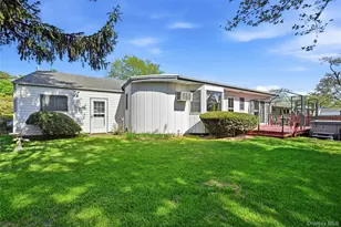 2708 Gull Ave, Medford, NY 11763 - Photo 33