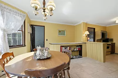 2708 Gull Avenue, Medford, NY 11763 - Photo 17