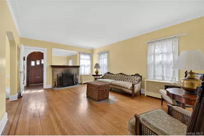 114 New Hyde Park Road, Garden City, NY 11530 - Photo 5
