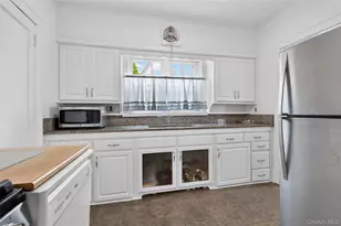 114 New Hyde Park Rd, Garden City, NY 11530 - Photo 11