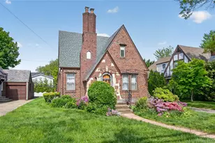 114 New Hyde Park Rd, Garden City, NY 11530 - Photo 3
