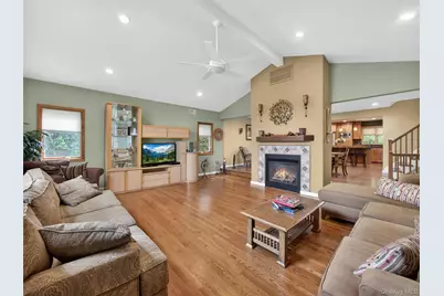 1 Wilton Circle, New City, NY 10956 - Photo 11