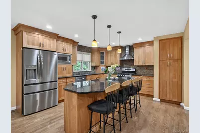 1 Wilton Circle, New City, NY 10956 - Photo 5