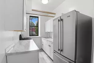 762 Brady Ave, Bronx, NY 10462 - Photo 5