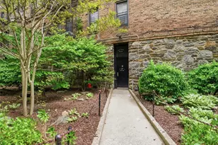 762 Brady Ave, Bronx, NY 10462 - Photo 11