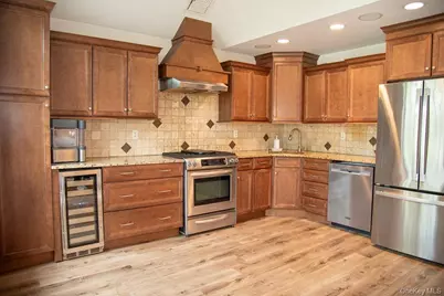 94 Bogert Avenue, Pearl River, NY 10965 - Photo 3