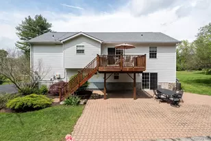 17 Verplanck Ave, Hopewell Junction, NY 12533 - Photo 39