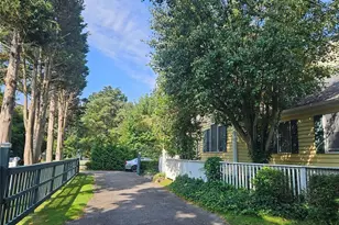 10 Phyllis Rd, Mastic Beach, NY 11951 - Photo 17