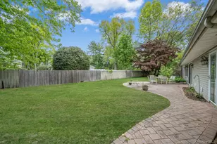 35 Pembrook Dr, Stony Brook, NY 11790 - Photo 25
