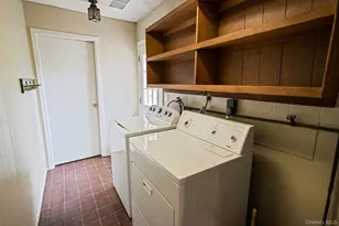 35 Pembrook Dr, Stony Brook, NY 11790 - Photo 21