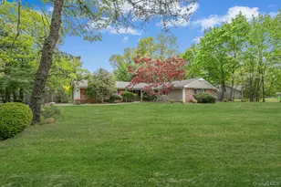 35 Pembrook Dr, Stony Brook, NY 11790 - Photo 3