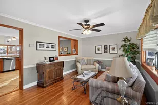 7 Greenbriar Ln, Hicksville, NY 11801 - Photo 7