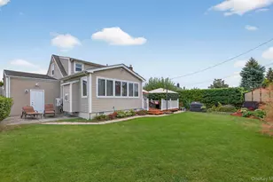 7 Greenbriar Ln, Hicksville, NY 11801 - Photo 33