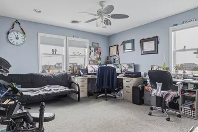 981 S 4th Street, Lindenhurst, NY 11757 - Photo 31