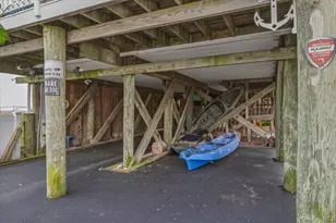 981 S 4th St, Lindenhurst, NY 11757 - Photo 35