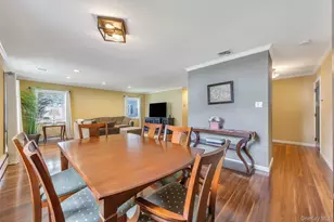 40 Twisting Dr, Lake Grove, NY 11755 - Photo 23