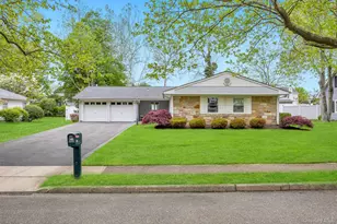 40 Twisting Dr, Lake Grove, NY 11755 - Photo 3