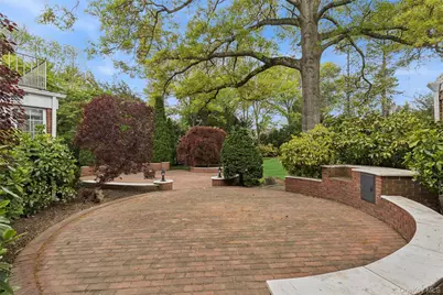 10 Westbury Road, Garden City, NY 11530 - Photo 23