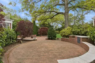 10 Westbury Rd, Garden City, NY 11530 - Photo 23