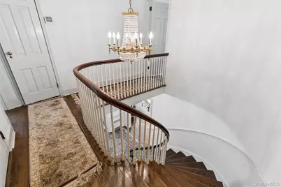 10 Westbury Road, Garden City, NY 11530 - Photo 19