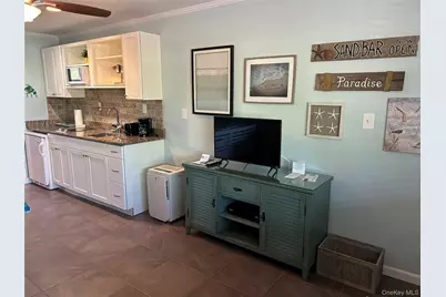 2136 Montauk #120, Amagansett, NY 11930 - Photo 3