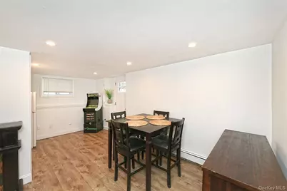 3697 Regent Lane, Wantagh, NY 11793 - Photo 17