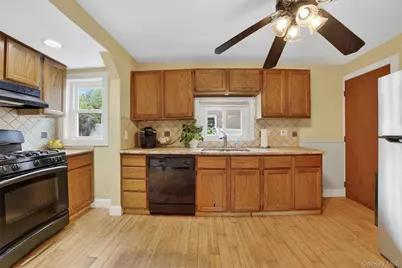 658 Ridge Street, Peekskill, NY 10566 - Photo 19