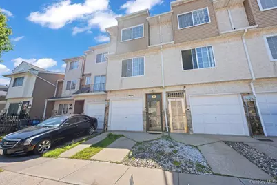 84 Long Pond Lane, New York, NY 10304 - Photo 1