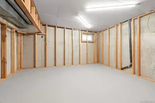 84 Long Pond Ln, New York, NY 10304 - Photo 25