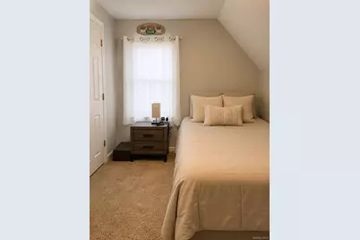 315 Grant Avenue, Islip, NY 11751 - Photo 19