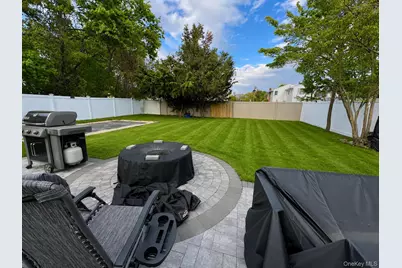 315 Grant Avenue, Islip, NY 11751 - Photo 25