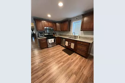 315 Grant Avenue, Islip, NY 11751 - Photo 7