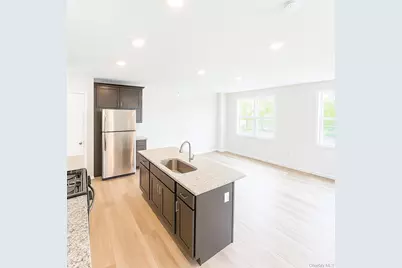411 Tower Ridge Circle, Middletown, NY 10941 - Photo 3