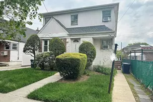 16-49 200th St, Bayside, NY 11360 - Photo 27