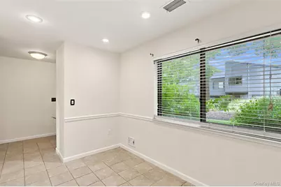 1905 Magnolia Walk, Poughkeepsie, NY 12603 - Photo 11