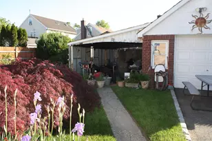 138 Manor Pkwy, Uniondale, NY 11553 - Photo 11