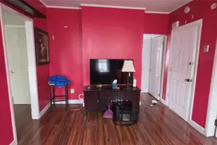 60-74 54th Pl, Maspeth, NY 11378 - Photo 15