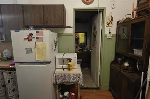 60-74 54th Pl, Maspeth, NY 11378 - Photo 9