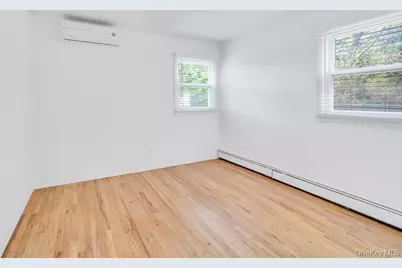 30 Fort Hill Road, Huntington, NY 11743 - Photo 21