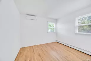 30 Fort Hill Rd, Huntington, NY 11743 - Photo 21
