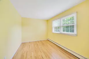30 Fort Hill Rd, Huntington, NY 11743 - Photo 23