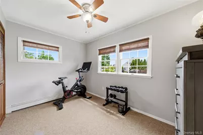 72 Walnut Lane, Hicksville, NY 11801 - Photo 11