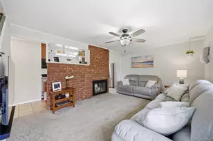 72 Walnut Ln, Hicksville, NY 11801 - Photo 5